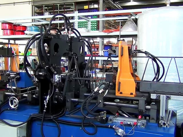 узел сгибания ножек каркаса