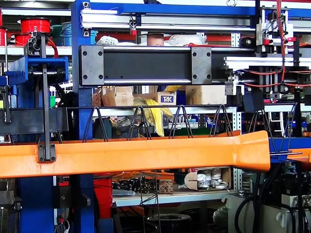 толкающее устройство