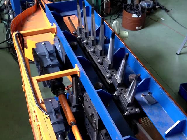 узел формирования зигзага